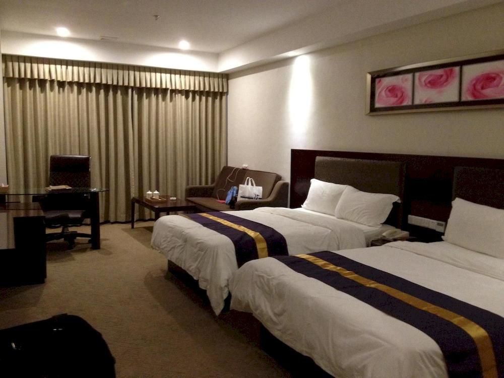 Zhuhai Platinum Holiday Hotel Buitenkant foto