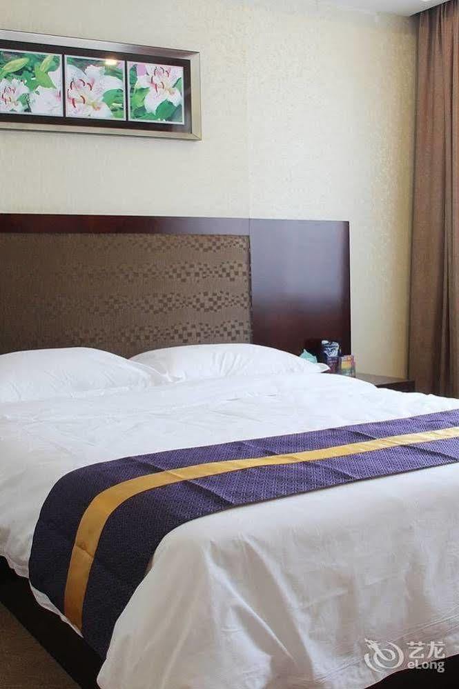 Zhuhai Platinum Holiday Hotel Buitenkant foto