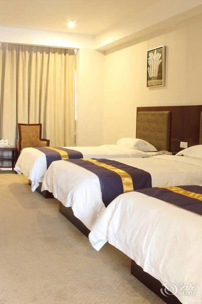 Zhuhai Platinum Holiday Hotel Buitenkant foto