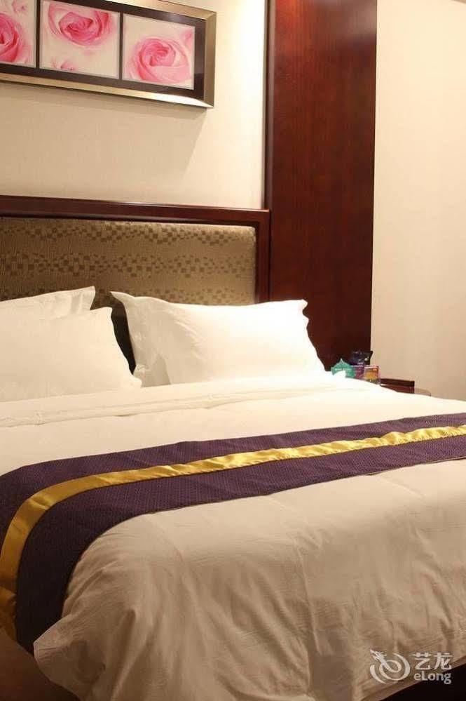 Zhuhai Platinum Holiday Hotel Buitenkant foto